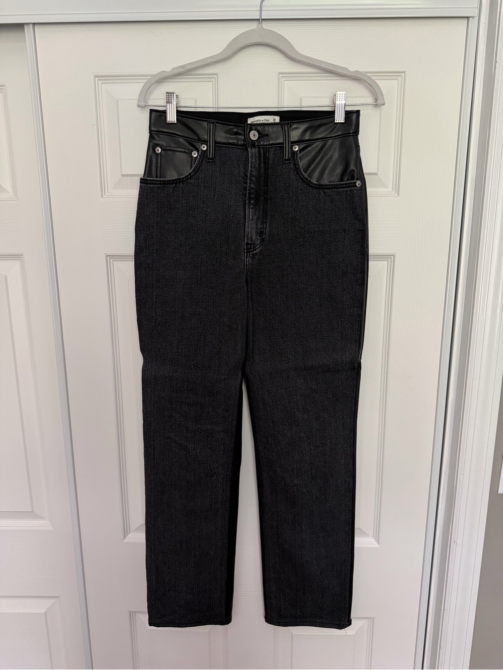 Abercrombie ankle straight ultra high rise curve love jeans and leather size 28L